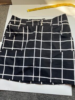 Jofit Black & White Windowpane geometric super cute golf skort with pockets